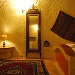 Asteria Cave 格雷梅