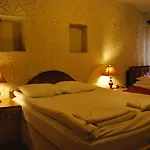 Asteria Cave 格雷梅