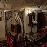 Asteria Cave 格雷梅