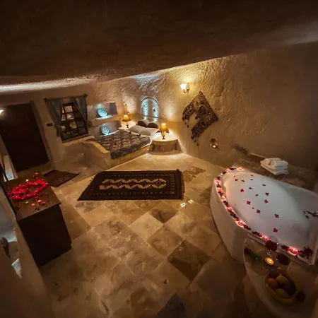 Asteria Cave 3*