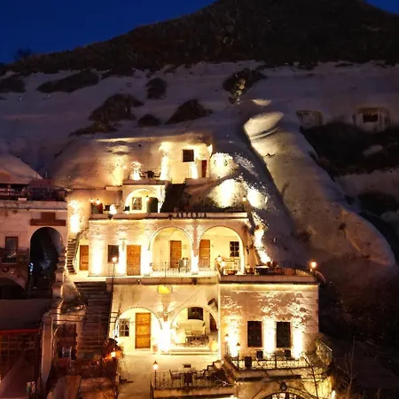 Lalezar Cave Otel 3*