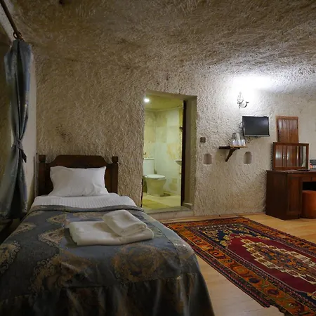 Lalezar Cave Otel 3*