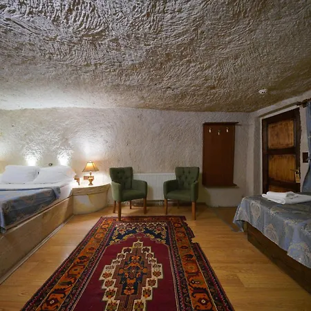 Lalezar Cave Otel Göreme