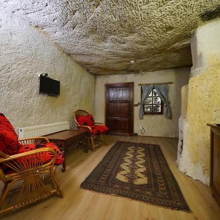 Lalezar Cave