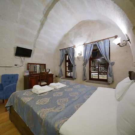 Lalezar Cave Otel 3*
