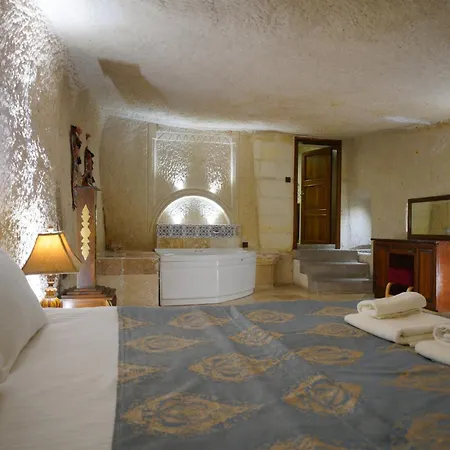 Lalezar Cave Otel Göreme