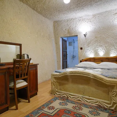 Lalezar Cave