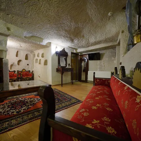 Lalezar Cave Göreme