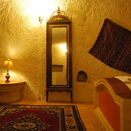 Asteria Cave גורמה