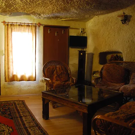 Asteria Cave מלון גורמה