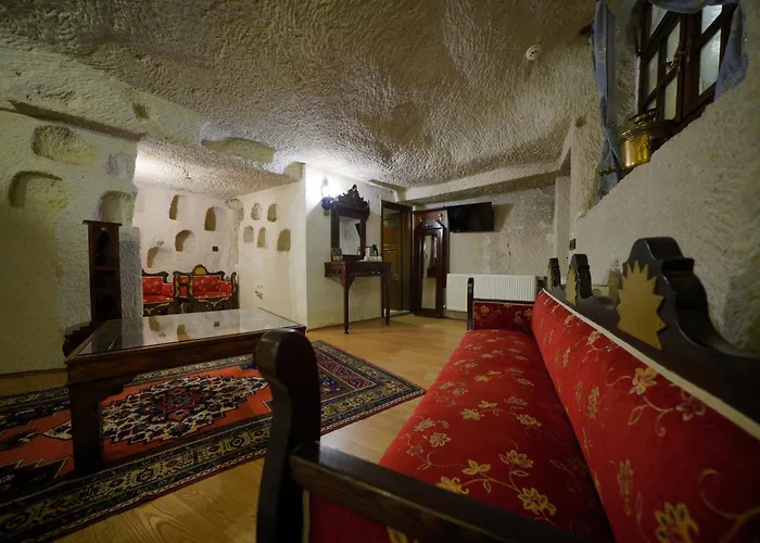 Asteria Cave 格雷梅